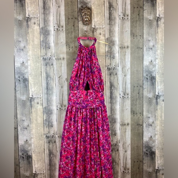 Lovers and Frends Hazel Gown in Liliana Floral Pink Size Large. - Picture 4 of 16